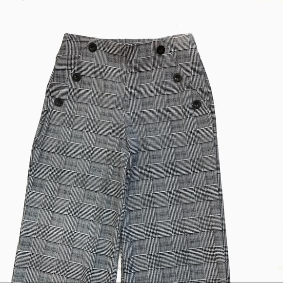 WIDE LEG PULL ON PANT WITH BUTTONS - Picture 2 of 4